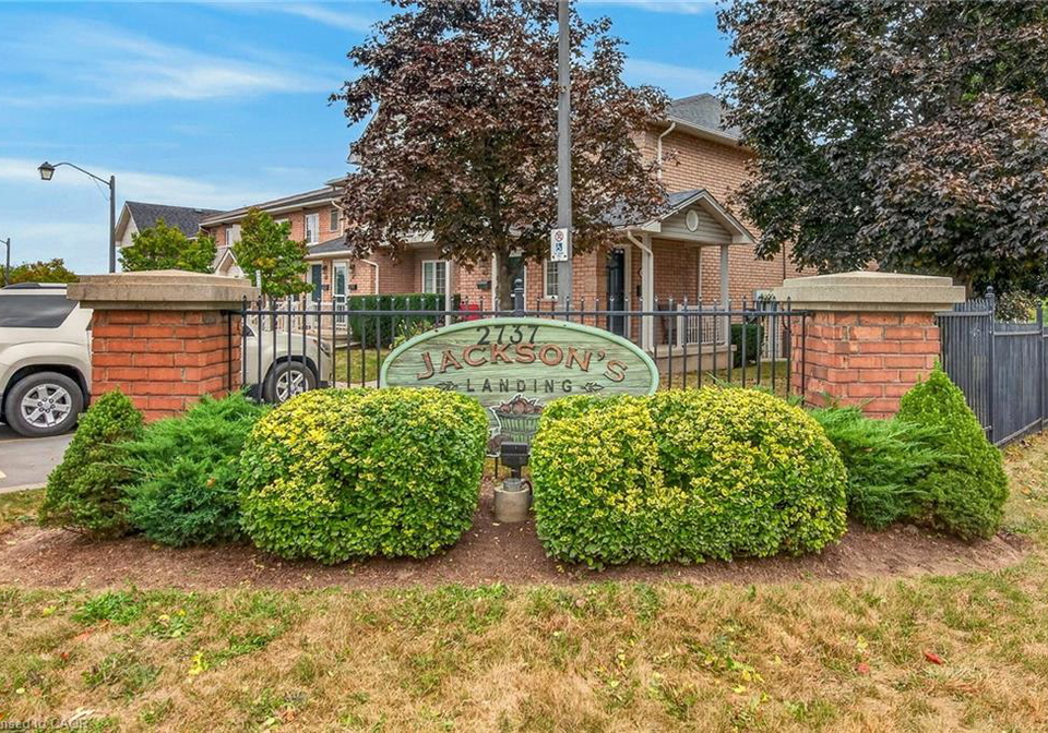 2737-king-street-e-hamilton-ontario-40868177