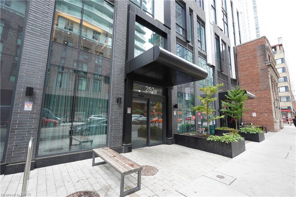 252-church-street-toronto-ontario-40868187