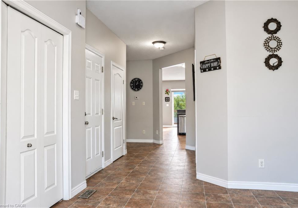 31-melinda-street-kitchener-ontario-40868261
