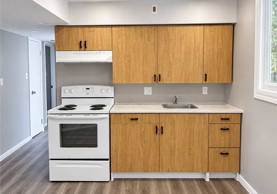 93-brybeck-crescent-kitchener-ontario-40868268