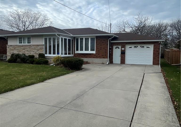 23-woodsview-avenue-grimsby-ontario-40868311