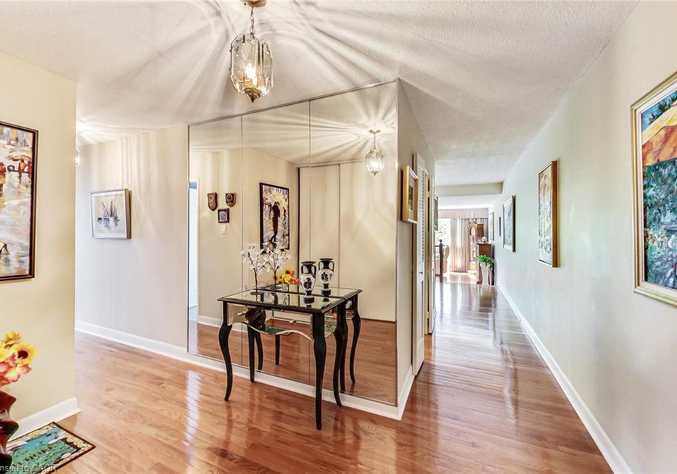 2185-marine-drive-oakville-ontario-40868343