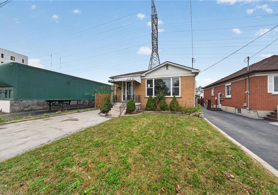 11-selkirk-avenue-hamilton-ontario-40868357