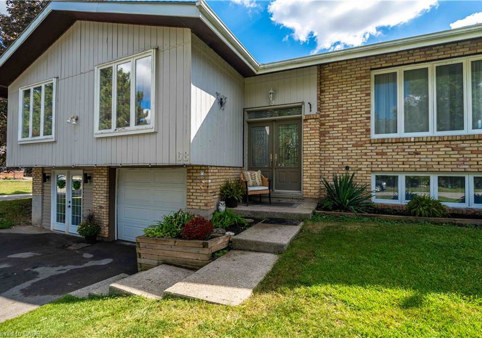 68-aberdeen-street-caledonia-ontario-40868392