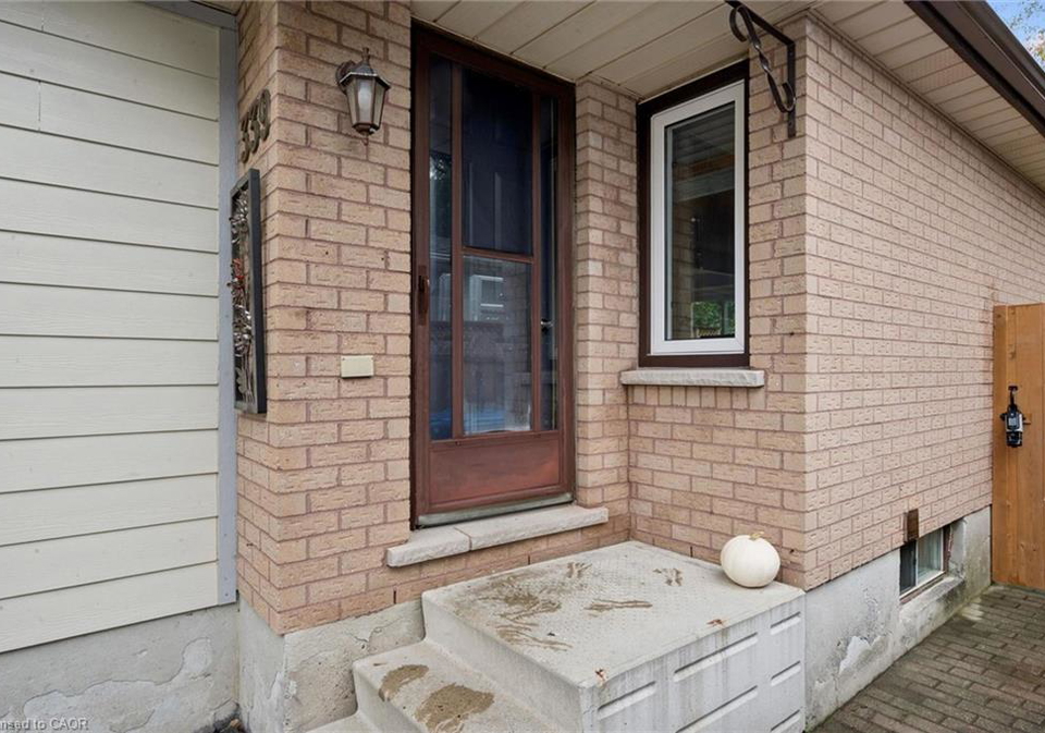 339-strathallan-street-fergus-ontario-40868421