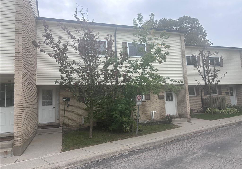 211-veronica-drive-kitchener-ontario-40868441