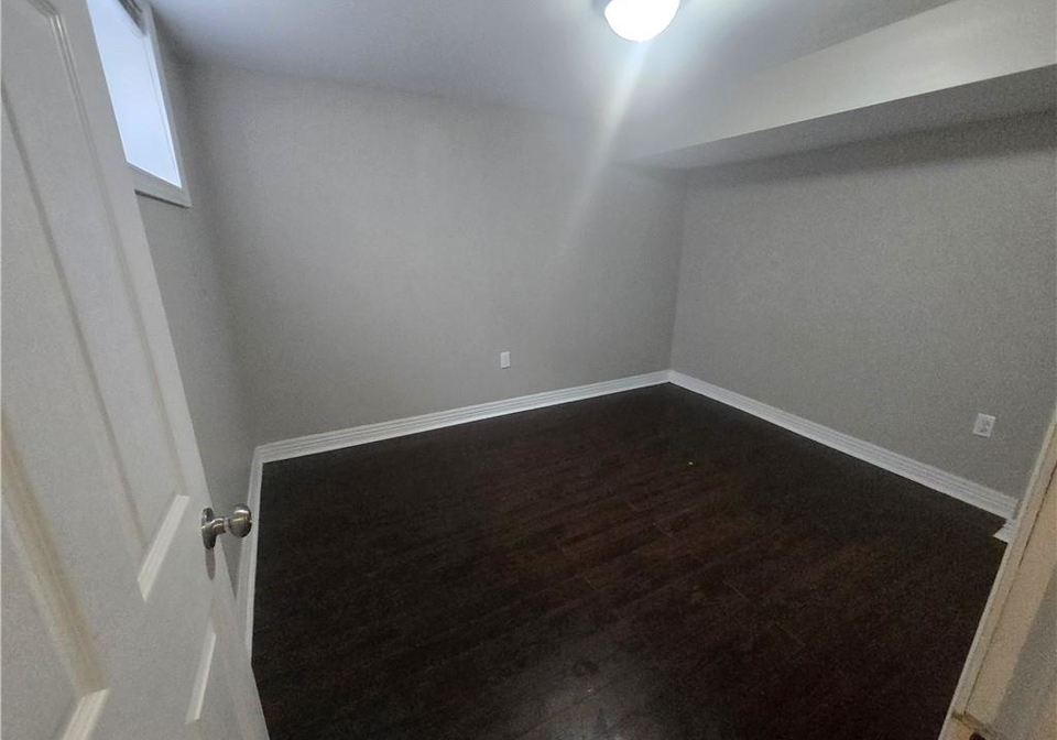 996-queensdale-avenue-e-hamilton-ontario-40868450