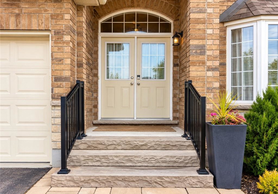 81-bellagio-avenue-hamilton-ontario-40868464