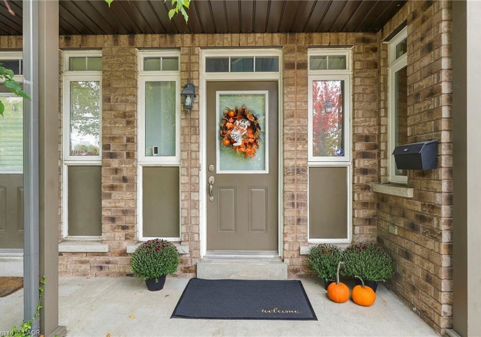 1076-ryckman-common-burlington-ontario-40868500