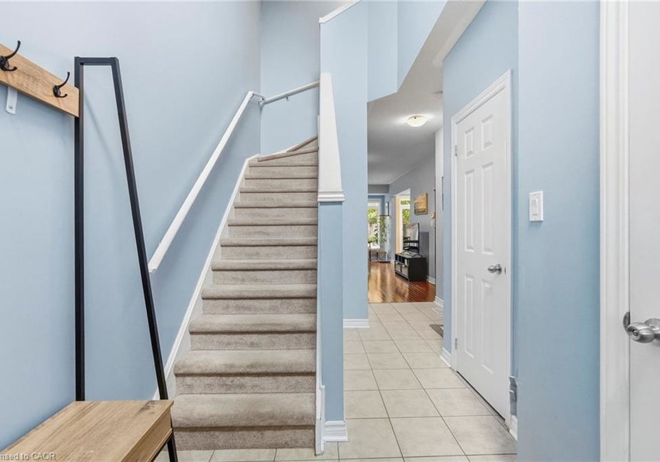 1076-ryckman-common-burlington-ontario-40868500