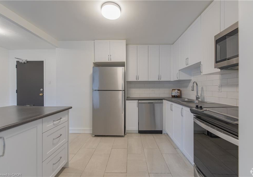 285-erb-street-w-waterloo-ontario-40868575