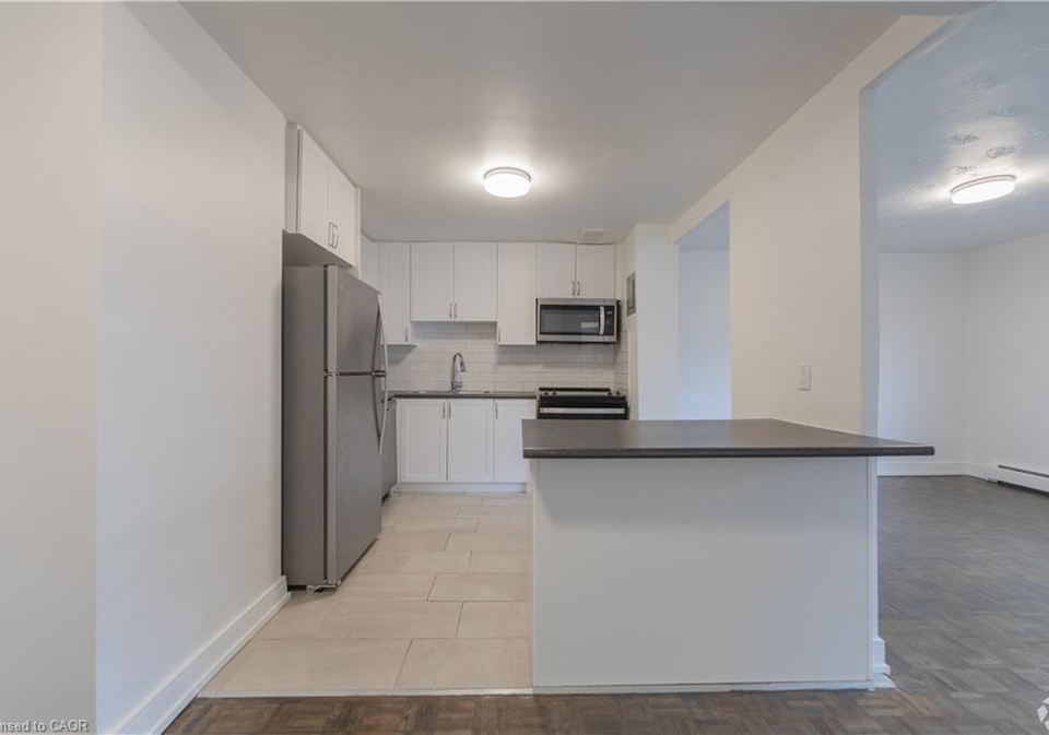 285-erb-street-w-waterloo-ontario-40868575