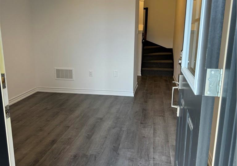 61-soho-street-hamilton-ontario-40868586