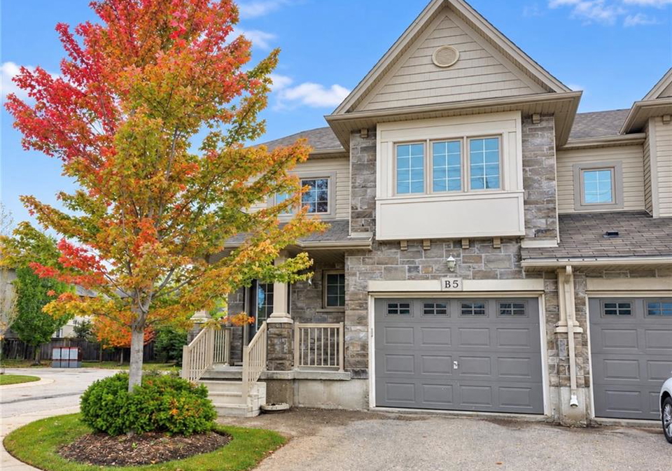 6-upper-mercer-street-kitchener-ontario-40868602