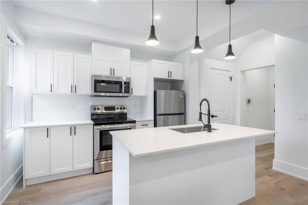 204-balsam-avenue-s-hamilton-ontario-40868603