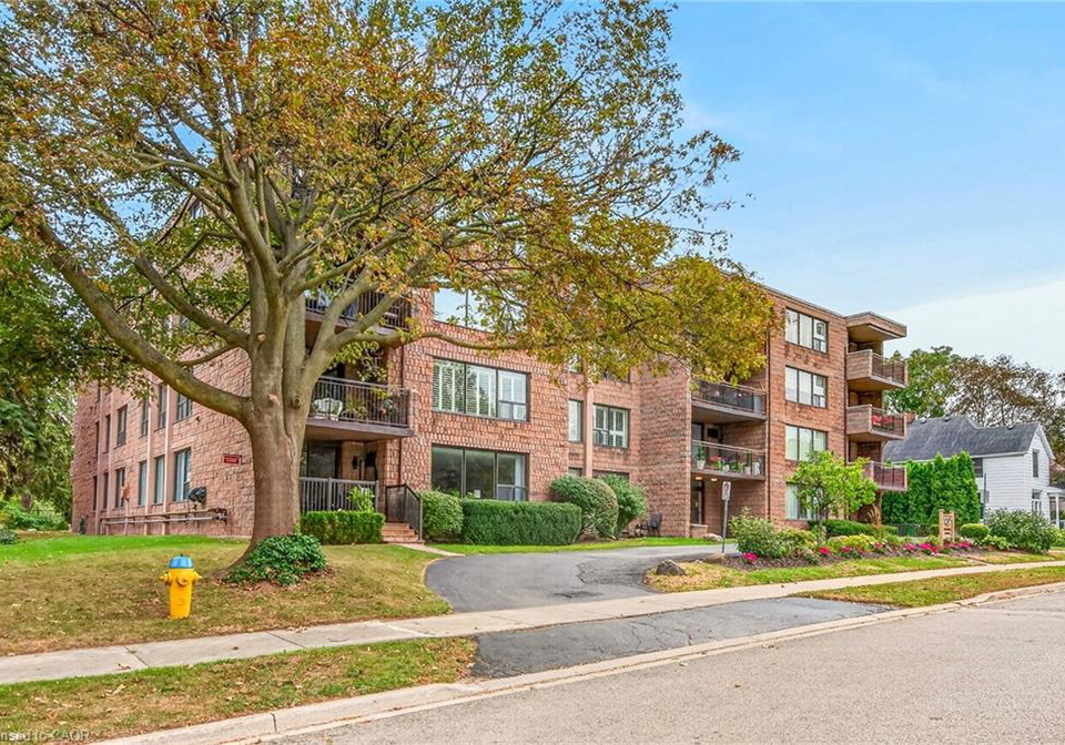 28-robinson-street-n-grimsby-ontario-40868611
