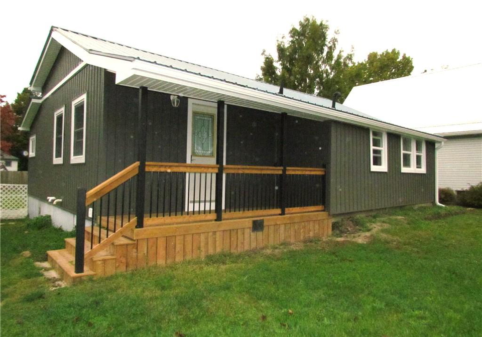17-elizabeth-street-port-burwell-ontario-40868661