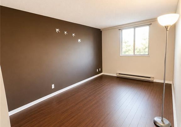 18-holborn-court-kitchener-ontario-40868687