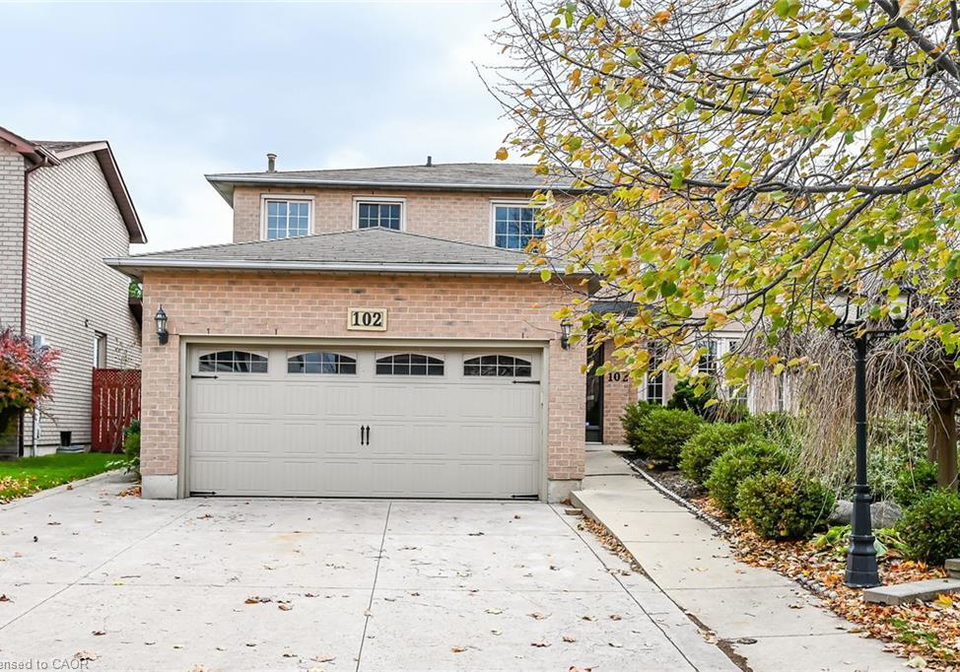 102-bonaparte-way-hamilton-ontario-40868728