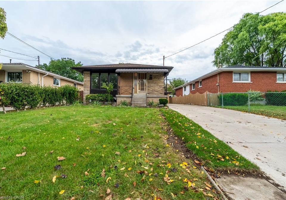 75-purdy-crescent-hamilton-ontario-40868745