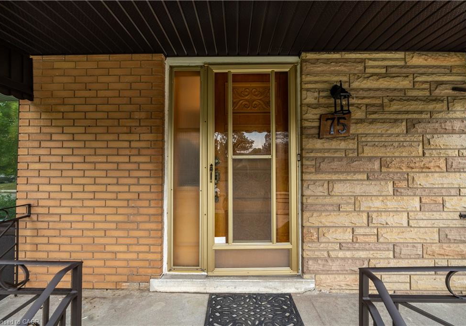 75-purdy-crescent-hamilton-ontario-40868745