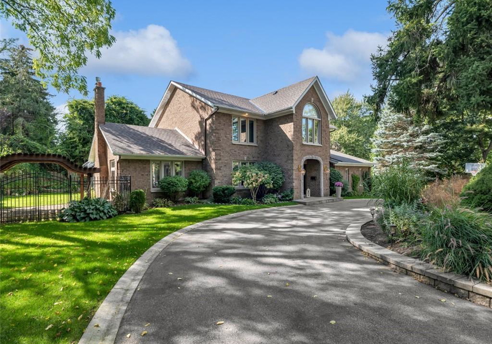 214-lovers-lane-ancaster-ontario-40868805