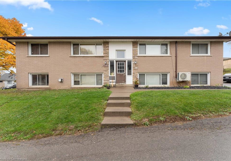 256-south-drive-simcoe-ontario-xh4178288