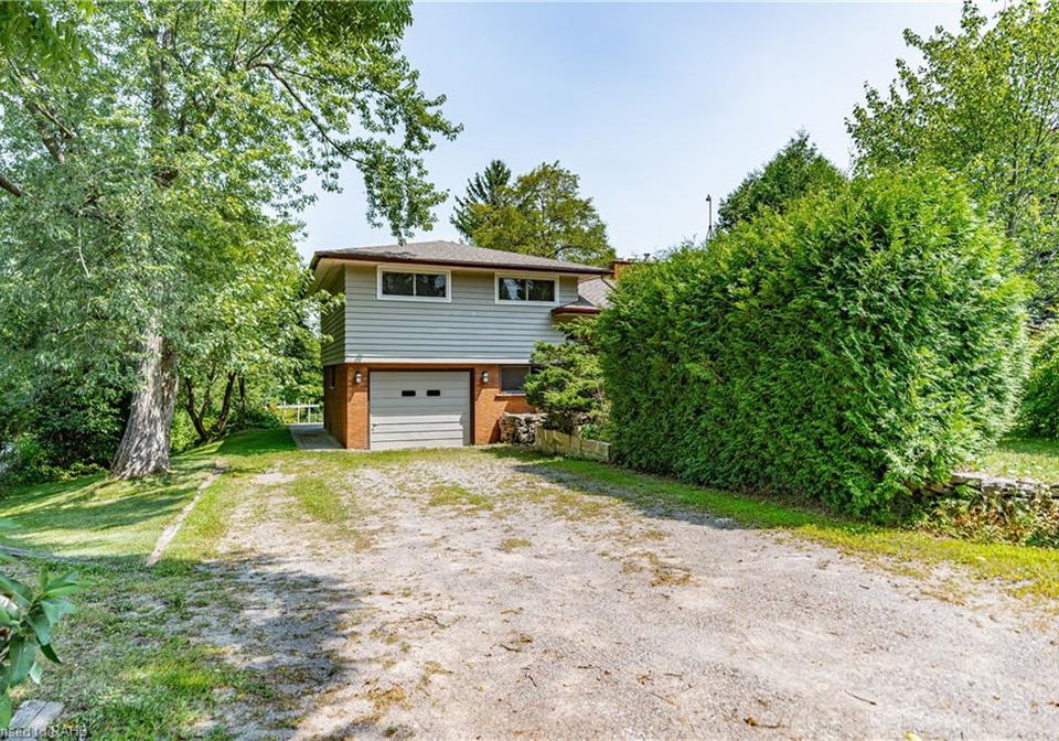 1352-centre-road-flamborough-ontario-xh4190753
